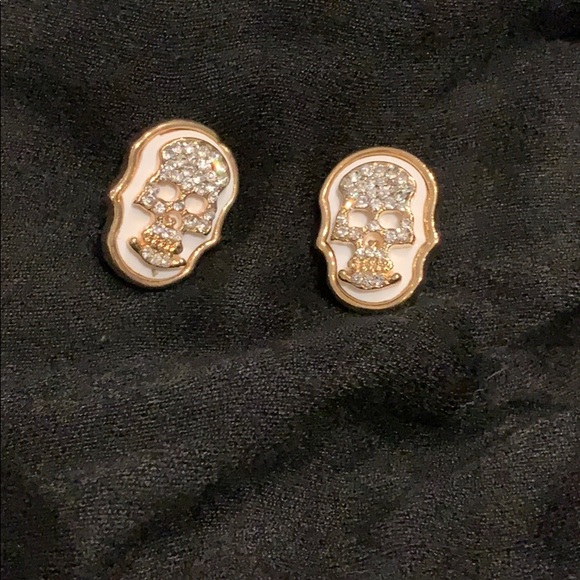 Natalie Waldman Deisgns Jewelry - Natalie Waldman gold and crystal skull earrings